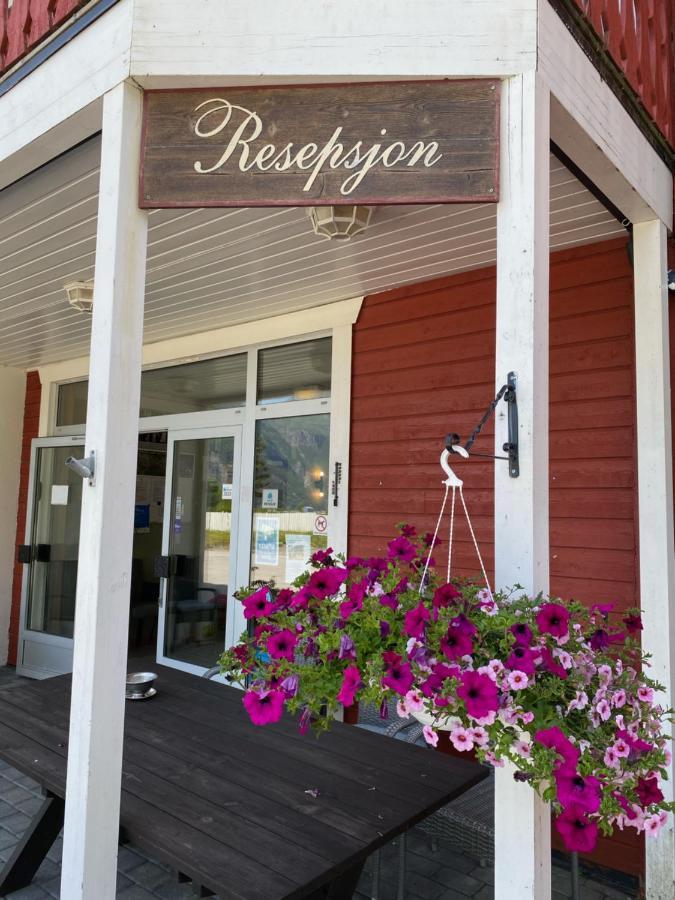 Traedal Hotel Sunndalsøra Esterno foto