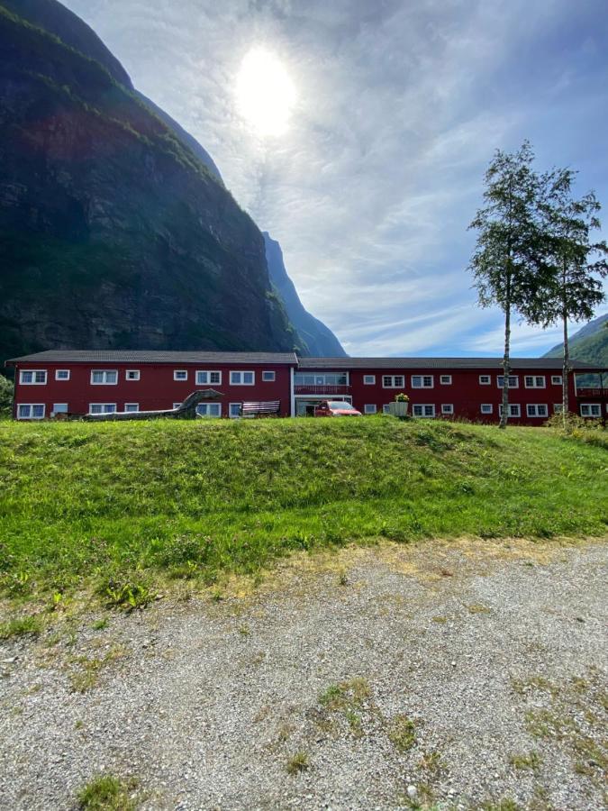 Traedal Hotel Sunndalsøra Esterno foto
